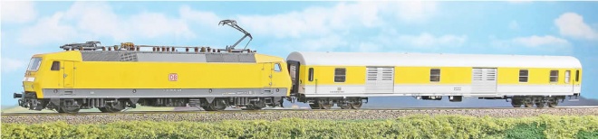 Electric Locomotive BR 120 502 with railroad maintanance/mesurment car DB-Netz livery Digital with Sound<br /><a href='images/pictures/ACME/acme70075.jpg' target='_blank'>Full size image</a>